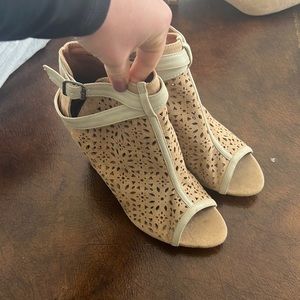 BKE sole heels worn one time